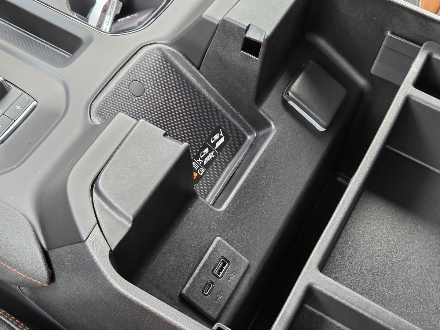 New 2026 GMC Sierra 1500 AT4 w/ AT4 Premium Package AWD/4WD image 40
