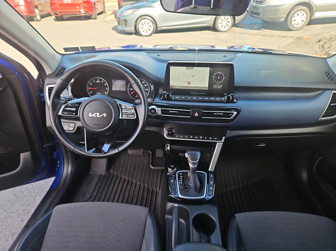 Used 2022 Kia Seltos Nightfall Edition image 21