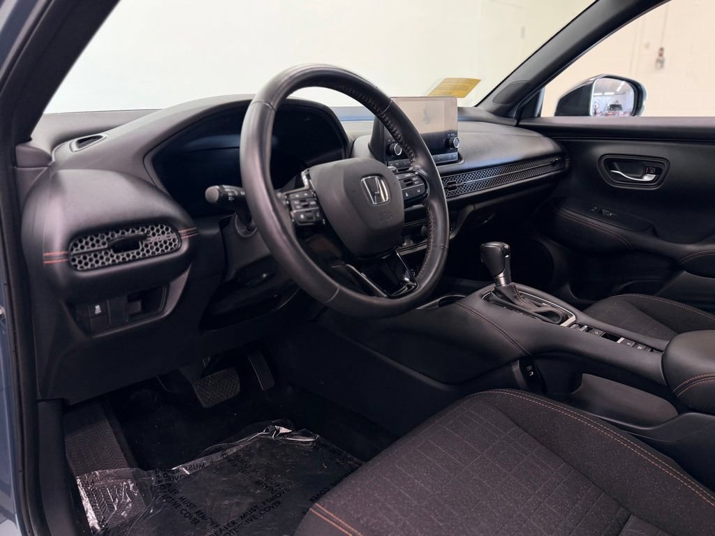 Used 2024 Honda HR-V Sport image 12