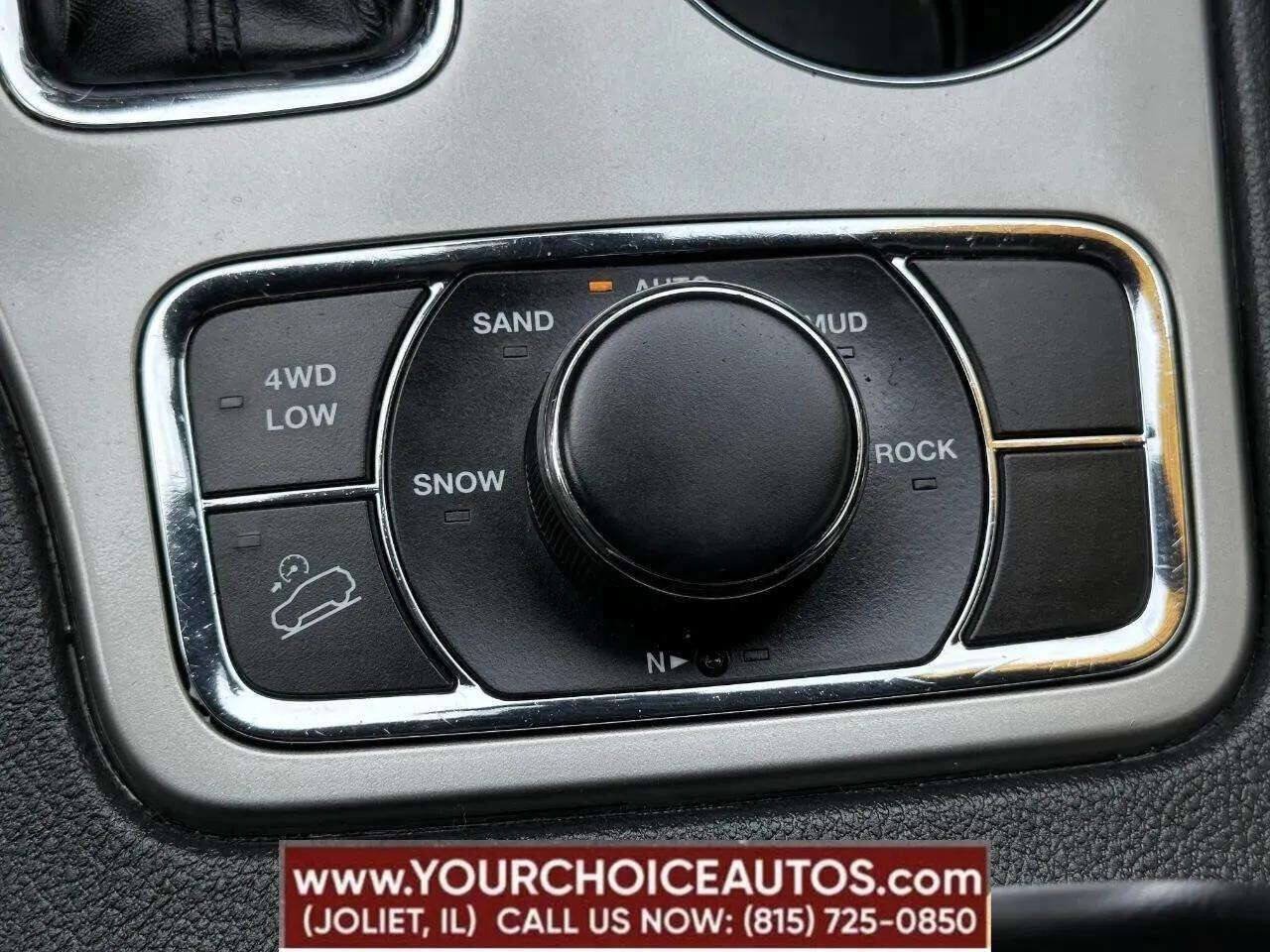 Used 2019 Jeep Grand Cherokee Limited AWD/4WD image 34