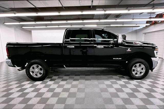 Used 2025 RAM 3500 Big Horn AWD/4WD image 15