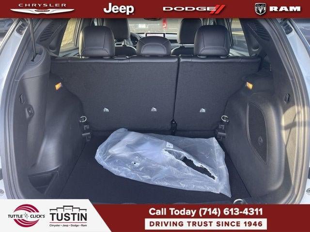New 2026 Jeep Compass Limited w/ Sun, Sound & Navigation Group AWD/4WD image 55
