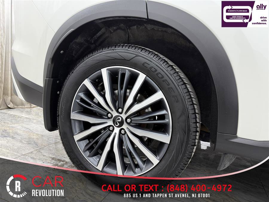 Used 2023 INFINITI QX60 Sensory w/ Cargo Package image 15