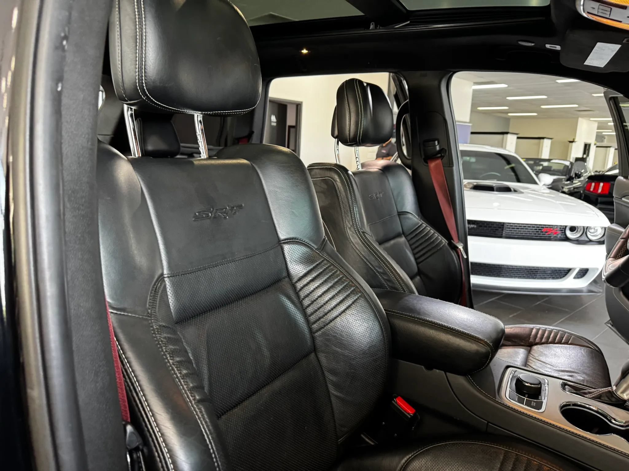 Used 2018 Jeep Grand Cherokee SRT AWD/4WD image 14