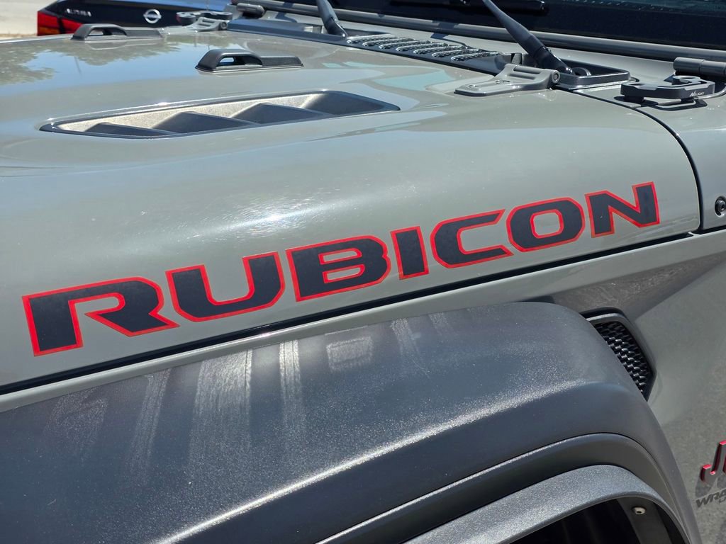 Used 2022 Jeep Wrangler Unlimited Rubicon w/ Xtreme Recon 35" Tire Package AWD/4WD image 12
