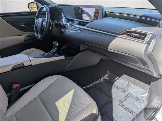 Used 2021 Lexus ES 300h w/ Accessory Package 2 image 21