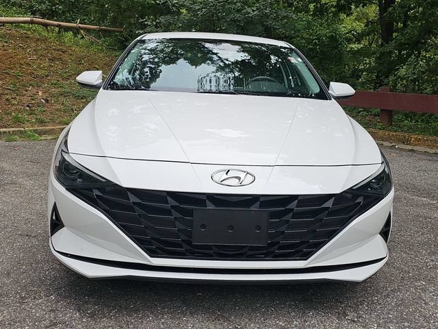Used 2023 Hyundai Elantra SE FWD image 3