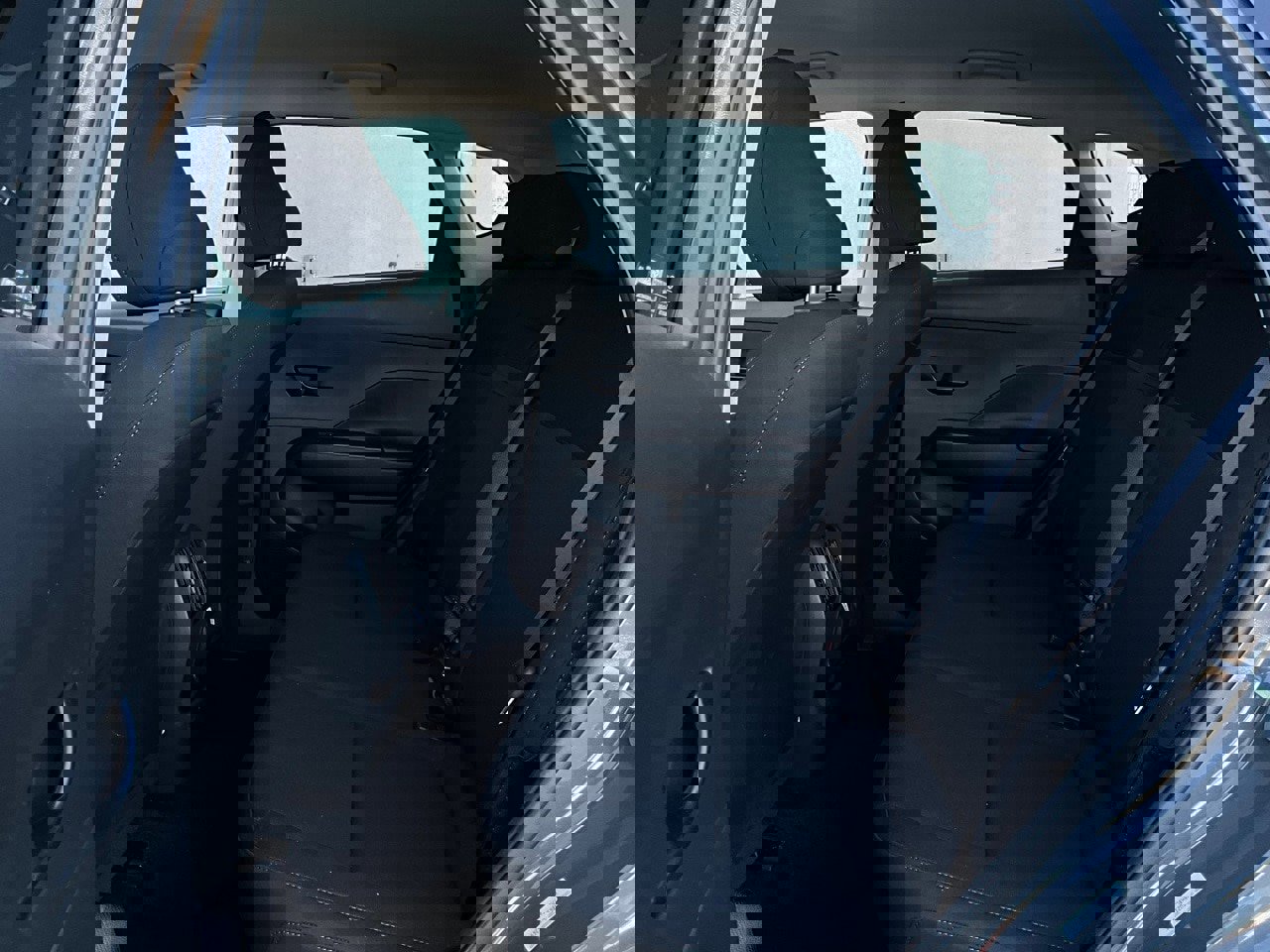 Used 2025 Hyundai Kona SEL image 12