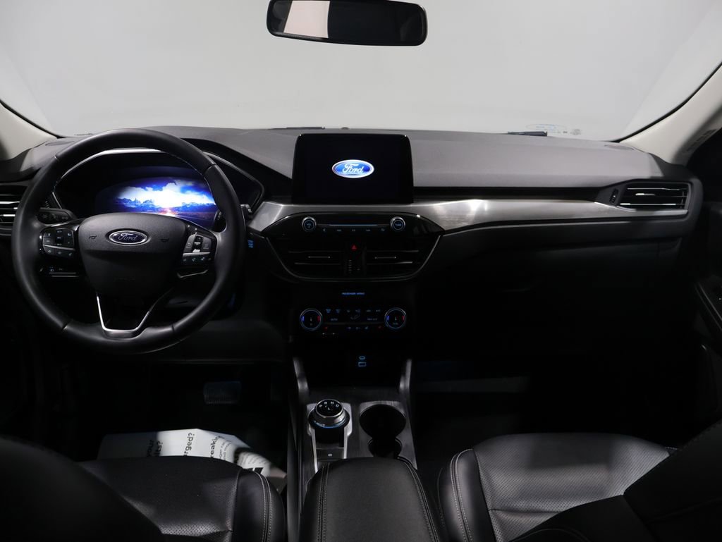 Used 2022 Ford Escape Titanium image 17