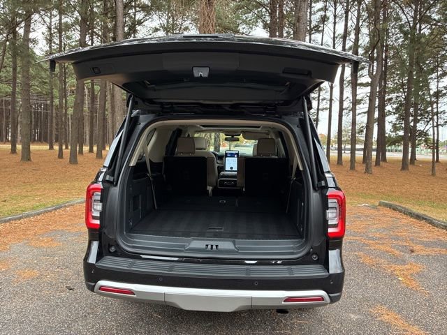 Used 2024 Ford Expedition Max Limited image 18