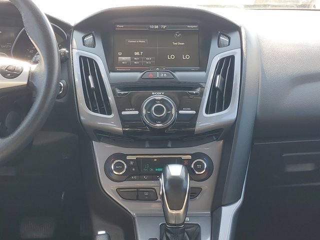 Used 2014 Ford Focus Titanium w/ Luxury Package FWD image 32