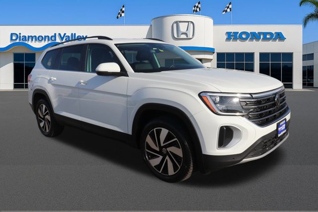 Used 2025 Volkswagen Atlas SE