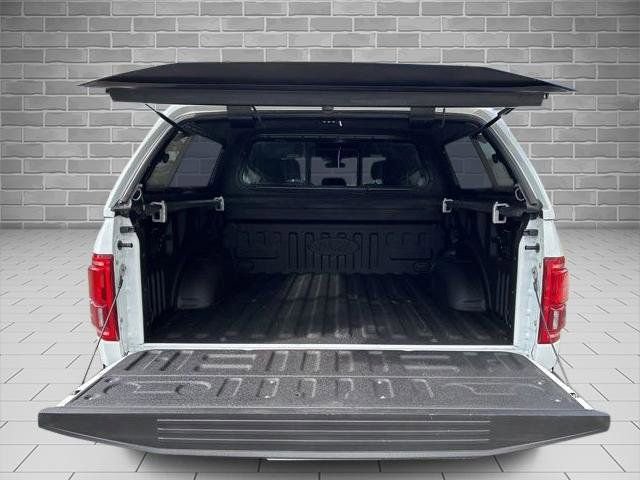 Used 2016 Ford F150 Lariat w/ Equipment Group 502A Luxury AWD/4WD image 9