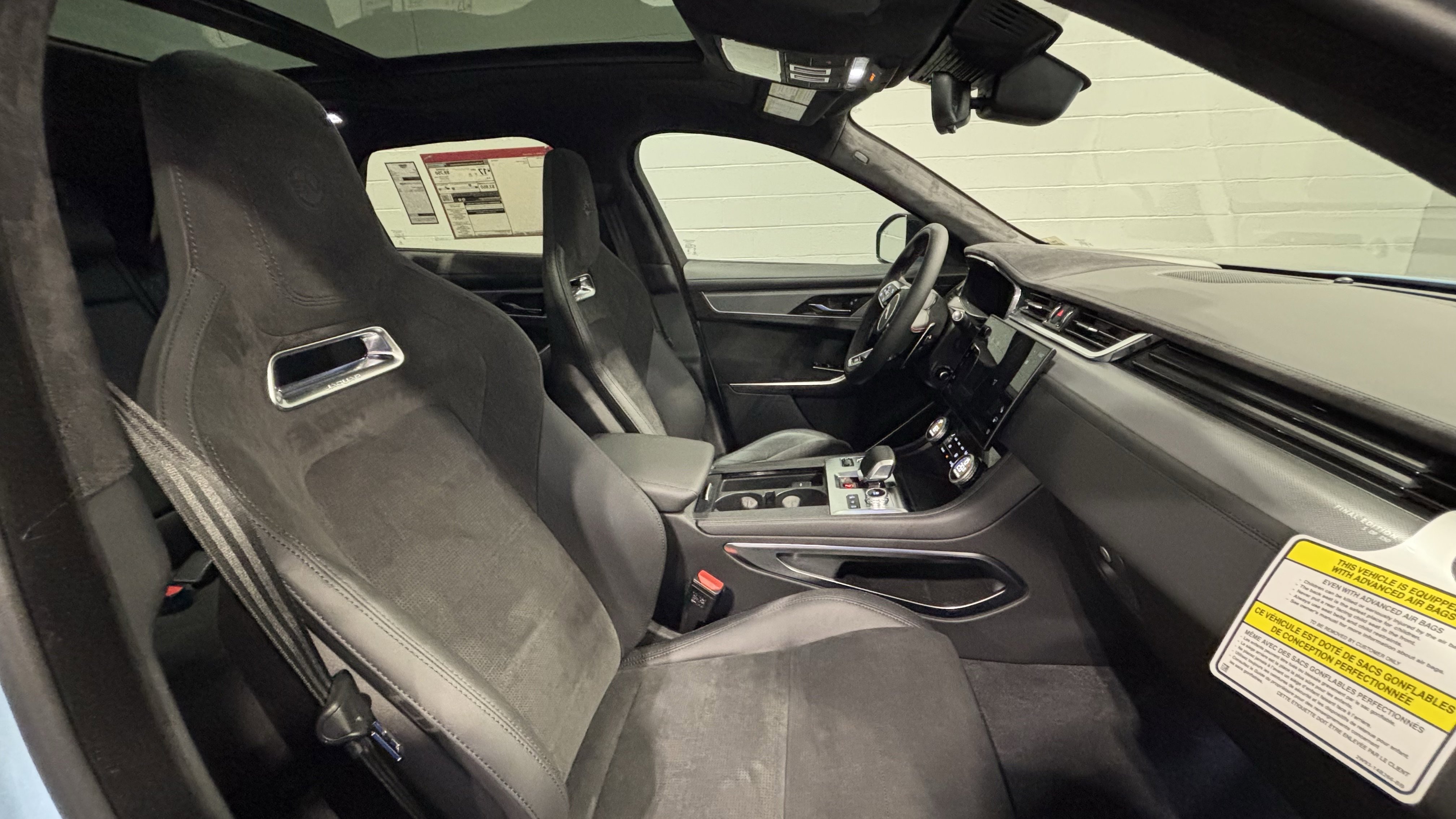 New 2026 Jaguar F-PACE SVR 575 Edition AWD/4WD image 13