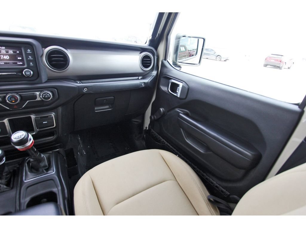 Used 2020 Jeep Gladiator Sport w/ Trailer Tow Package AWD/4WD image 10