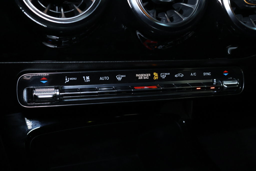 Used 2019 Mercedes-Benz A 220 4MATIC image 33