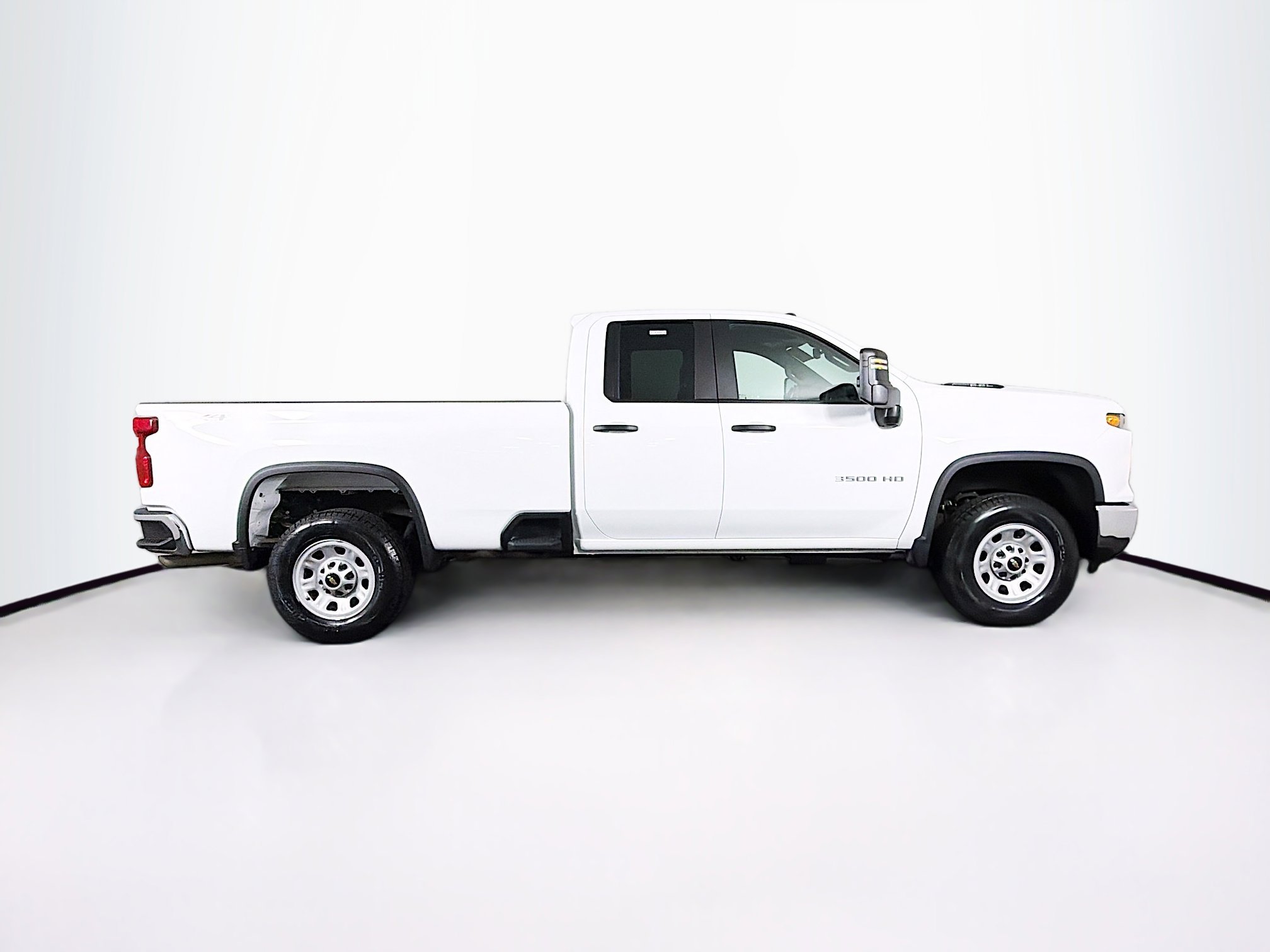 Used 2025 Chevrolet Silverado 3500 W/T image 9