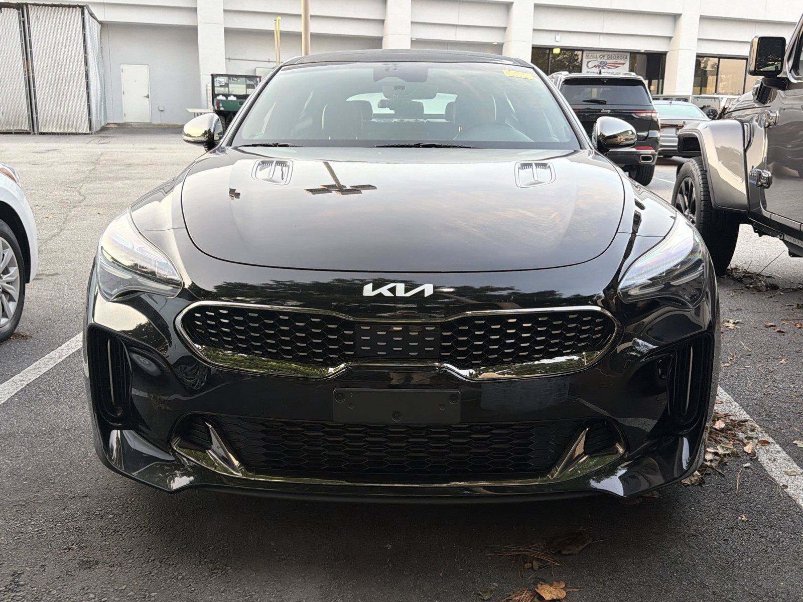 Used 2022 Kia Stinger GT1 RWD image 2