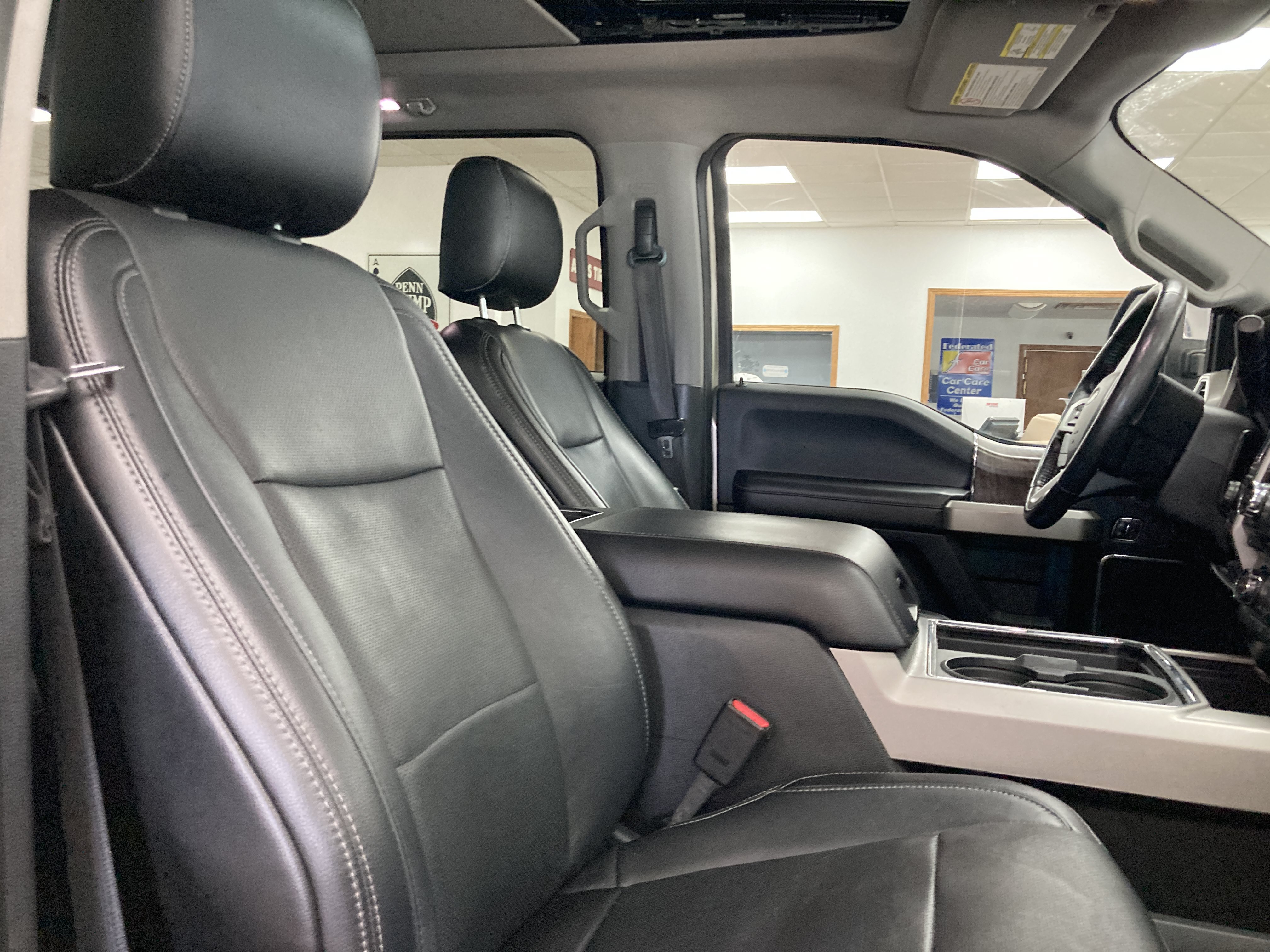 Used 2017 Ford F350 Lariat w/ Lariat Ultimate Package AWD/4WD image 23