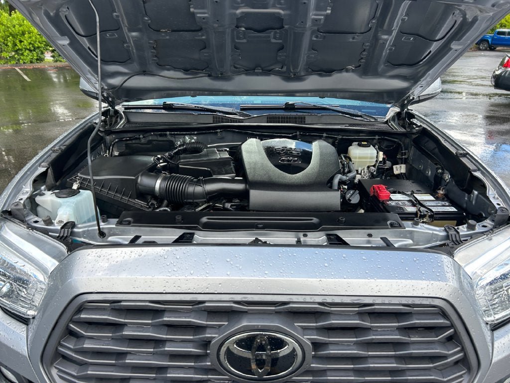 Used 2021 Toyota Tacoma TRD Off-Road AWD/4WD image 29