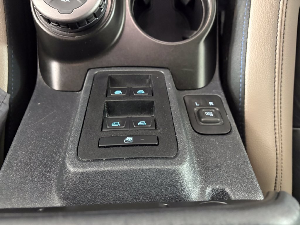 Certified 2023 Ford Bronco Wildtrak AWD/4WD image 21