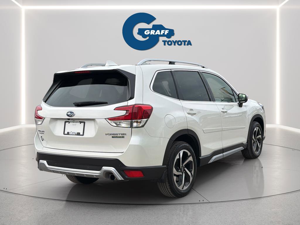 Used 2022 Subaru Forester Touring image 16