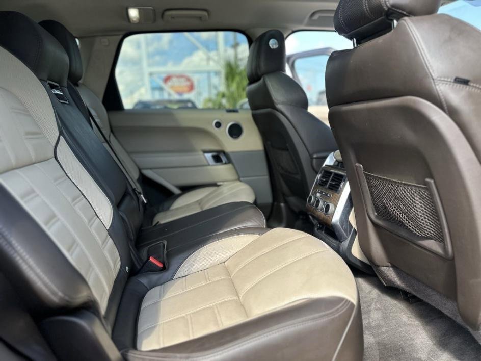 Used 2017 Land Rover Range Rover Sport HSE Dynamic image 22