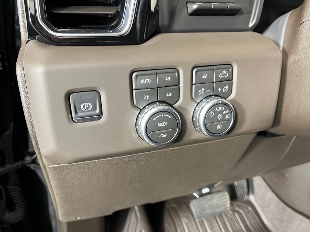 Used 2026 GMC Sierra 1500 Denali w/ Technology Package AWD/4WD image 31