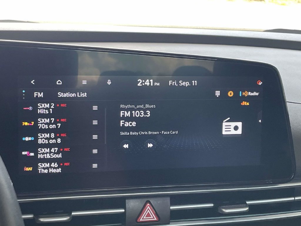 Certified 2025 Hyundai Elantra SEL FWD image 26