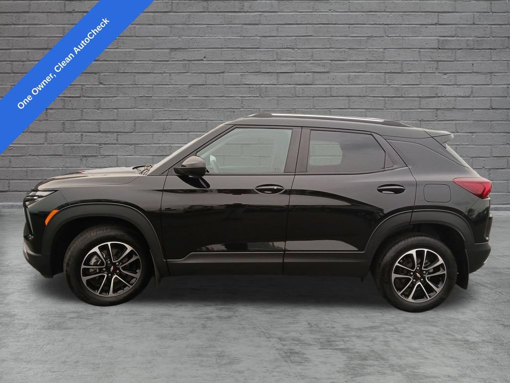 Used 2024 Chevrolet TrailBlazer LT w/ Driver Confidence Package AWD/4WD image 2