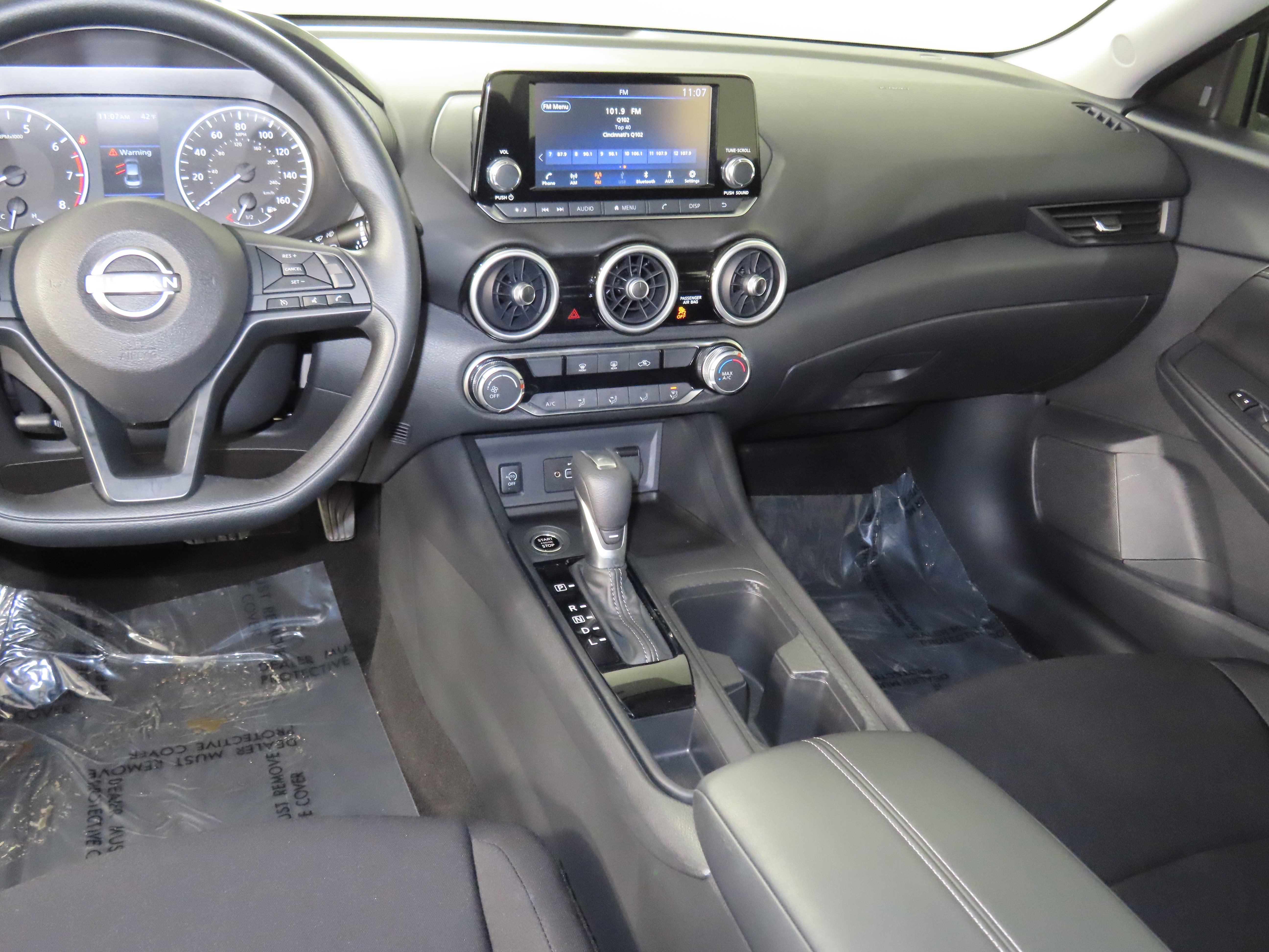 Used 2025 Nissan Sentra S image 8