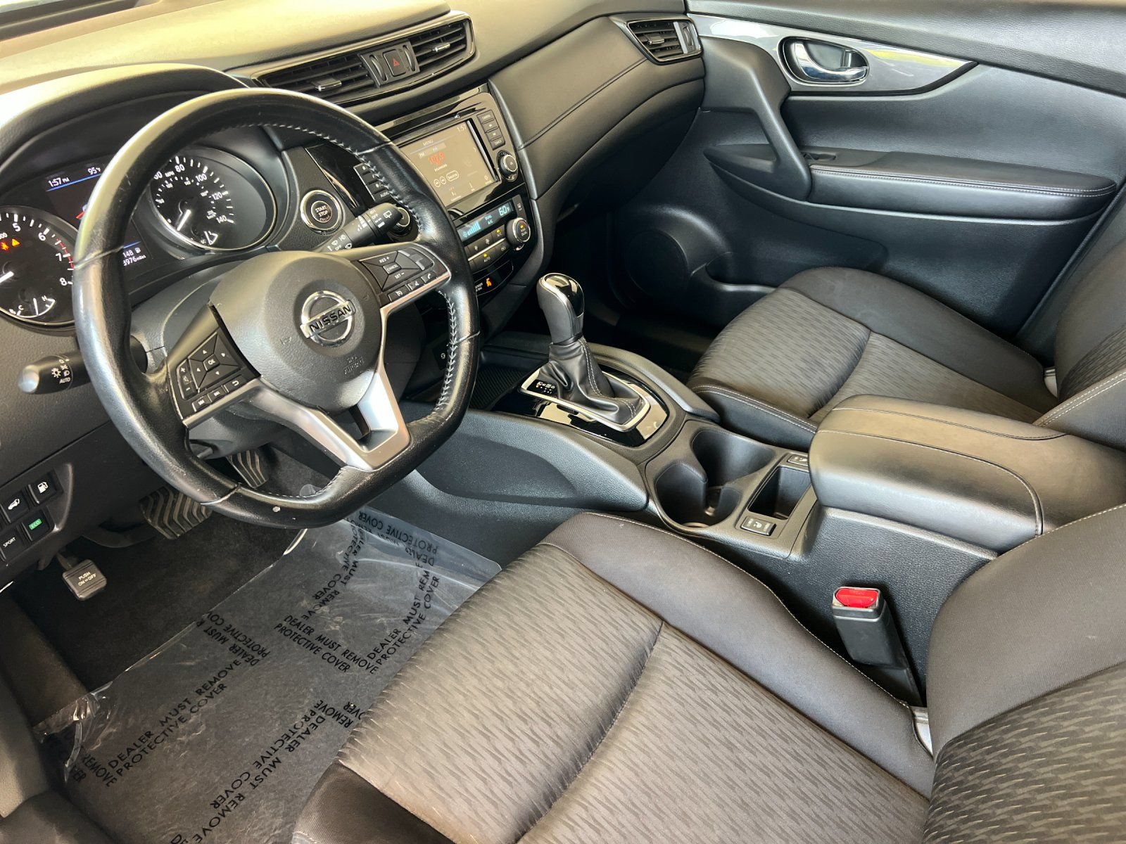 Used 2020 Nissan Rogue SV FWD image 9