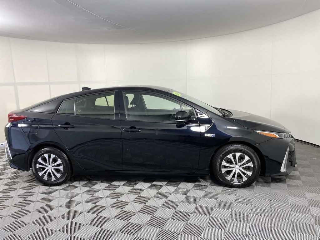 Used 2020 Toyota Prius Prime LE FWD image 9