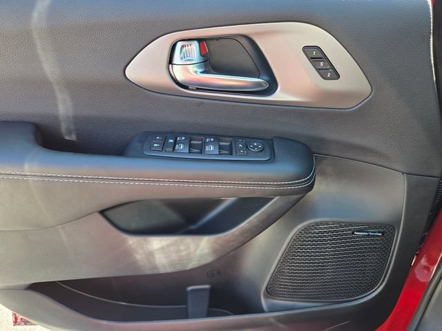 New 2027 Chrysler Pacifica Limited w/ S Appearance Package FWD image 22