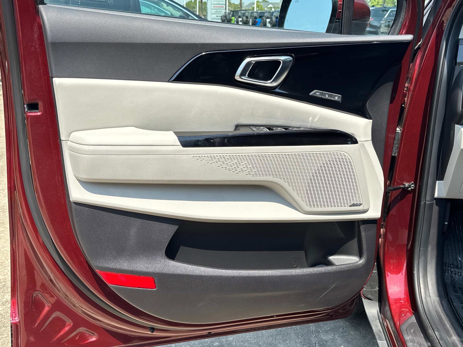 Used 2024 Kia Carnival SX Prestige image 16