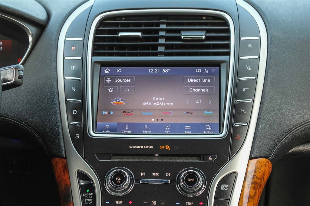 Used 2020 Lincoln Nautilus Reserve w/ Equipment Group 201A image 18