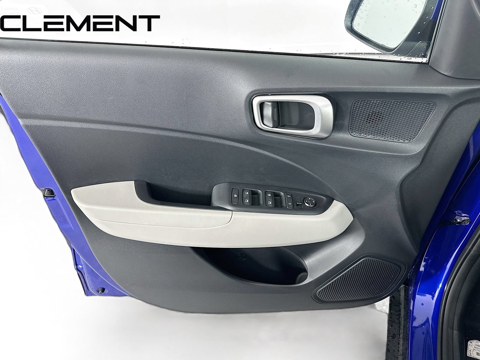 Certified 2026 Hyundai Venue SEL FWD image 28