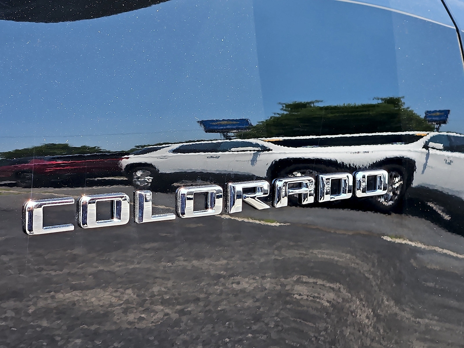 Used 2024 Chevrolet Colorado Trail Boss AWD/4WD image 29