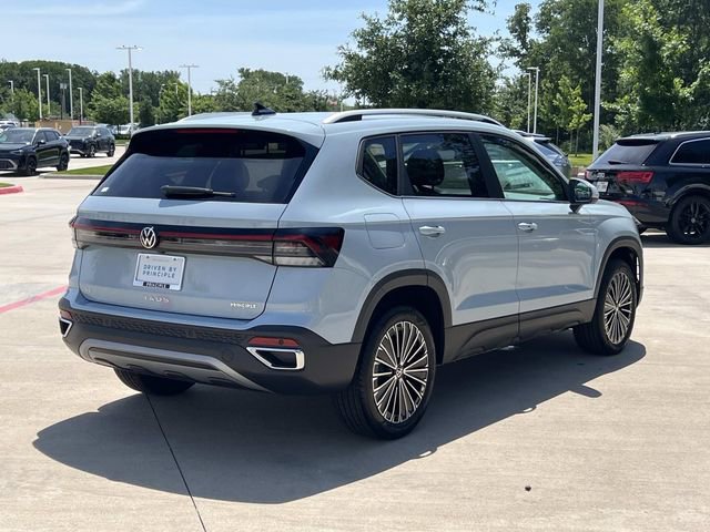 New 2026 Volkswagen Taos SE FWD image 9