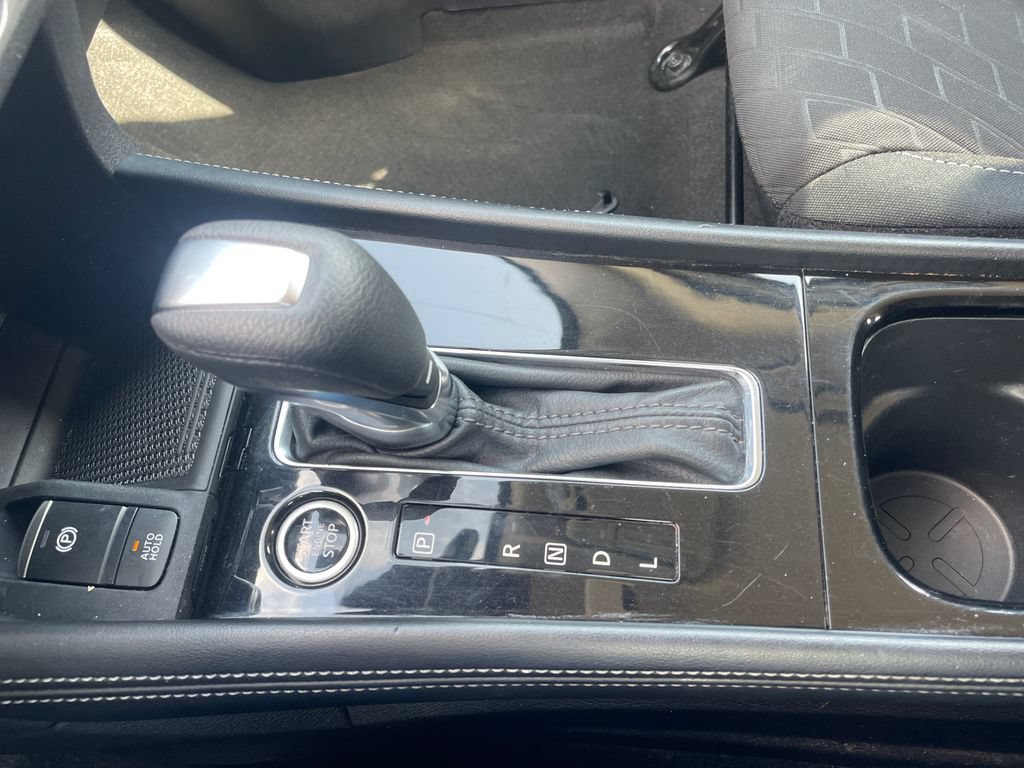 Certified 2024 Nissan Kicks SV FWD image 18