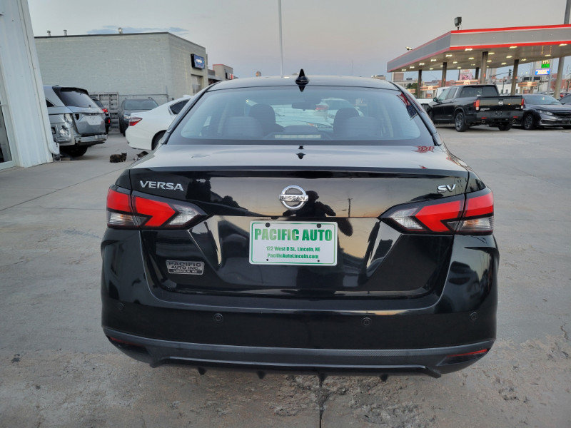 Used 2021 Nissan Versa SV FWD image 6