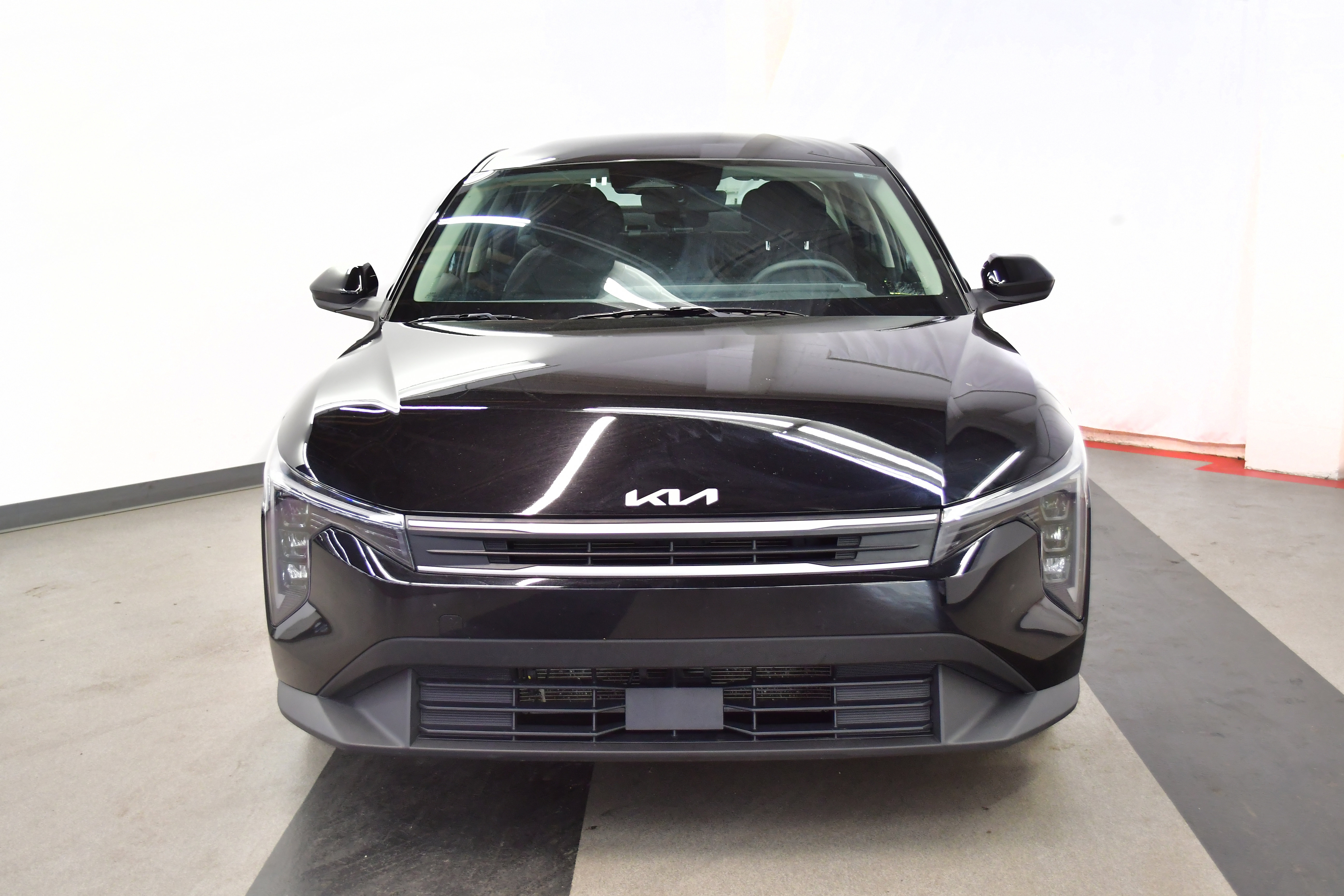 Used 2025 Kia K4 FWD image 3