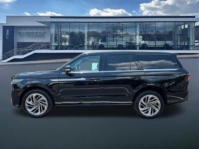 New 2026 Lincoln Navigator Reserve AWD/4WD image 4