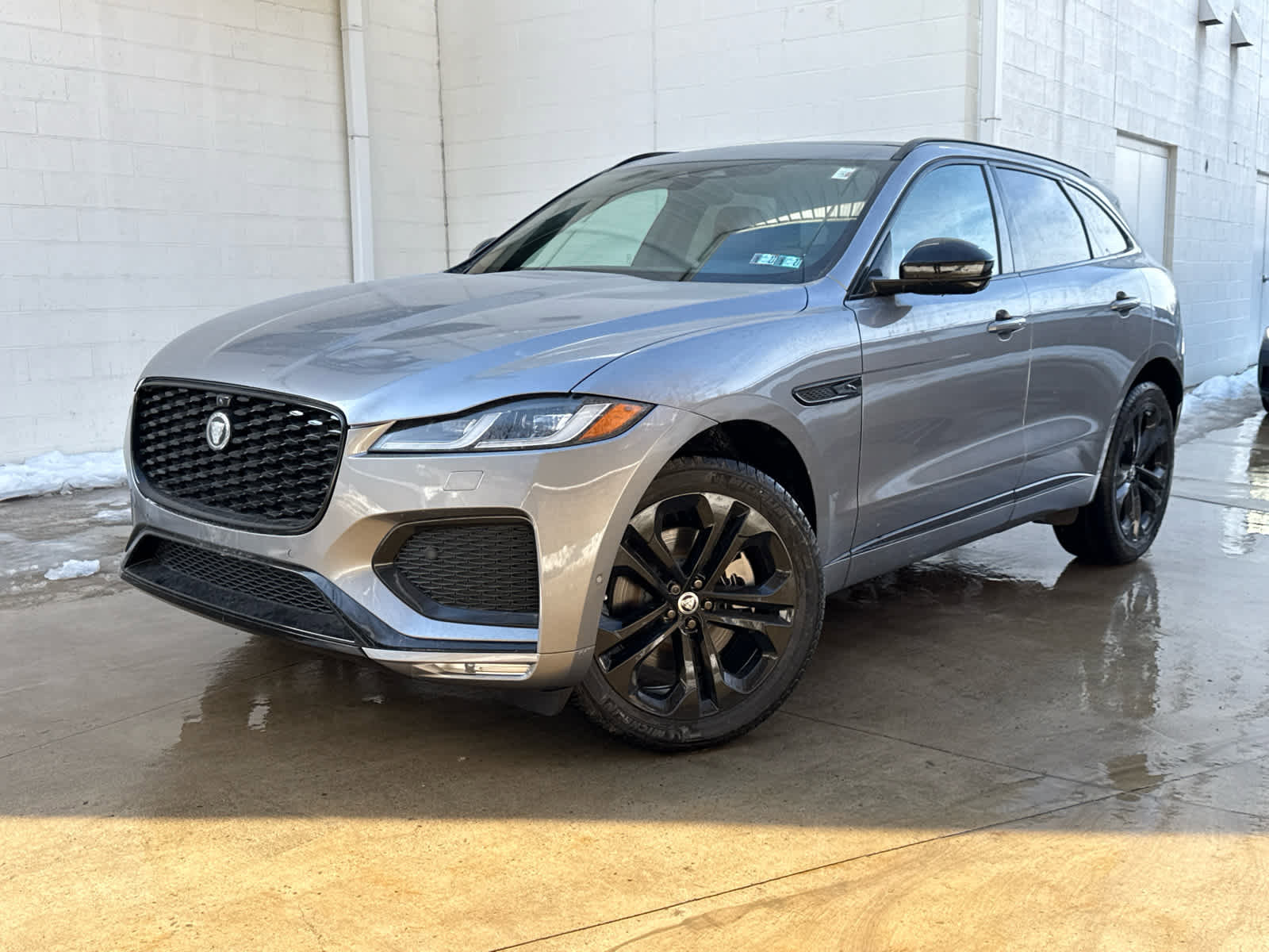 New 2026 Jaguar F-PACE R-Dynamic S
