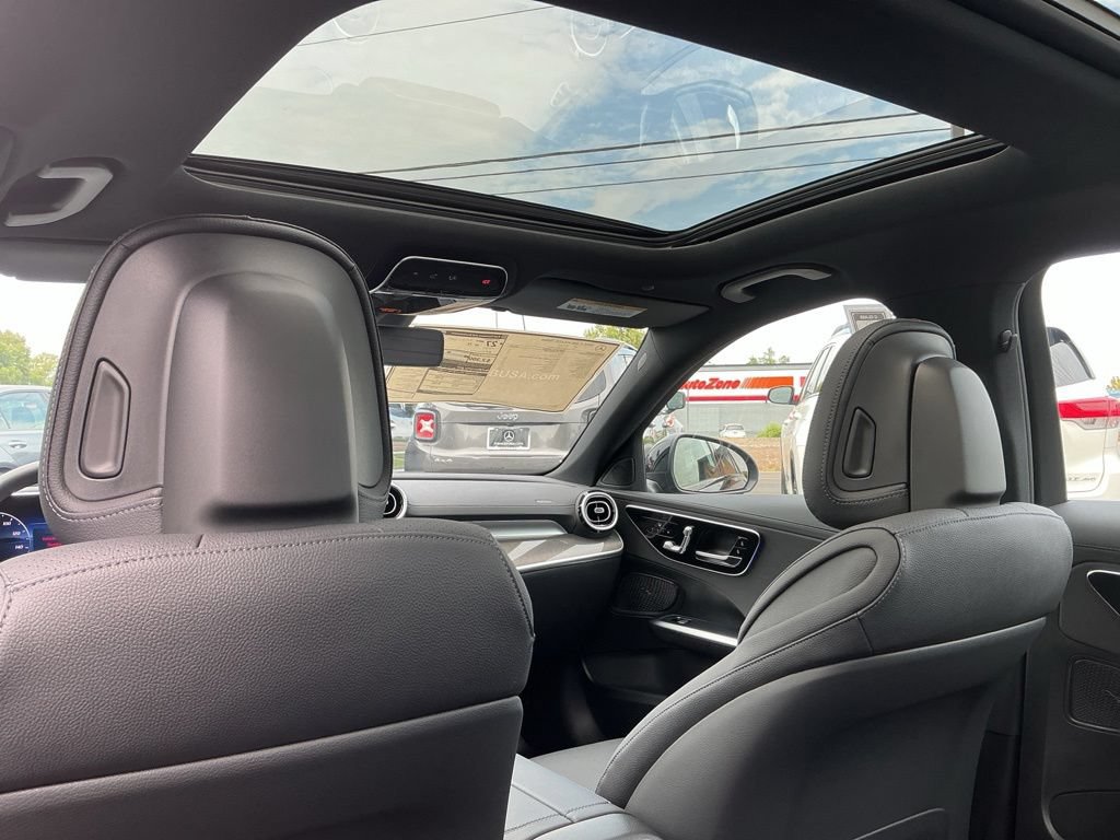 New 2026 Mercedes-Benz C 300 4MATIC Sedan image 21