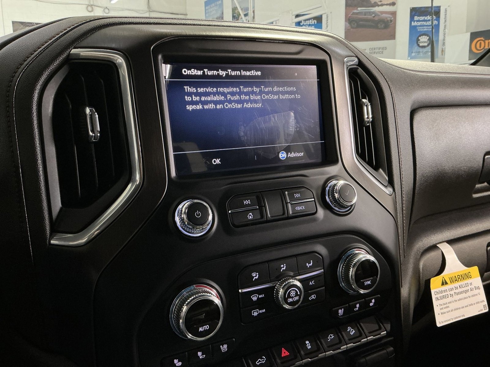 Used 2023 GMC Sierra 3500 AT4 image 28