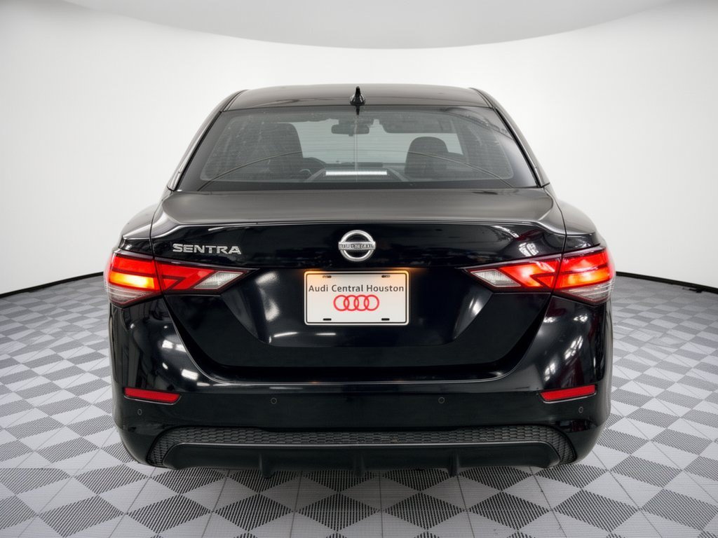 Used 2020 Nissan Sentra SV FWD image 11