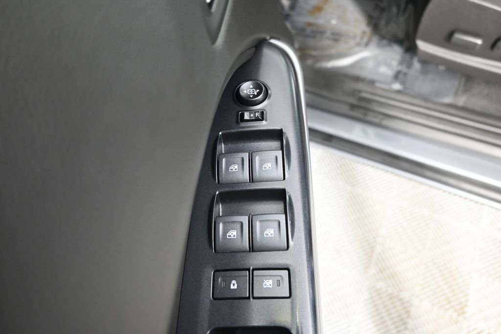 Used 2021 Chevrolet Colorado LT w/ Safety Package image 19