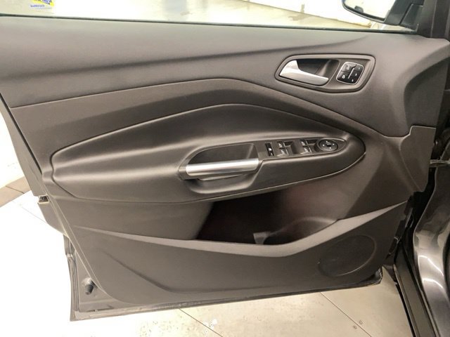 Used 2018 Ford Escape Titanium w/ Ford Safe & Smart Package AWD/4WD image 24
