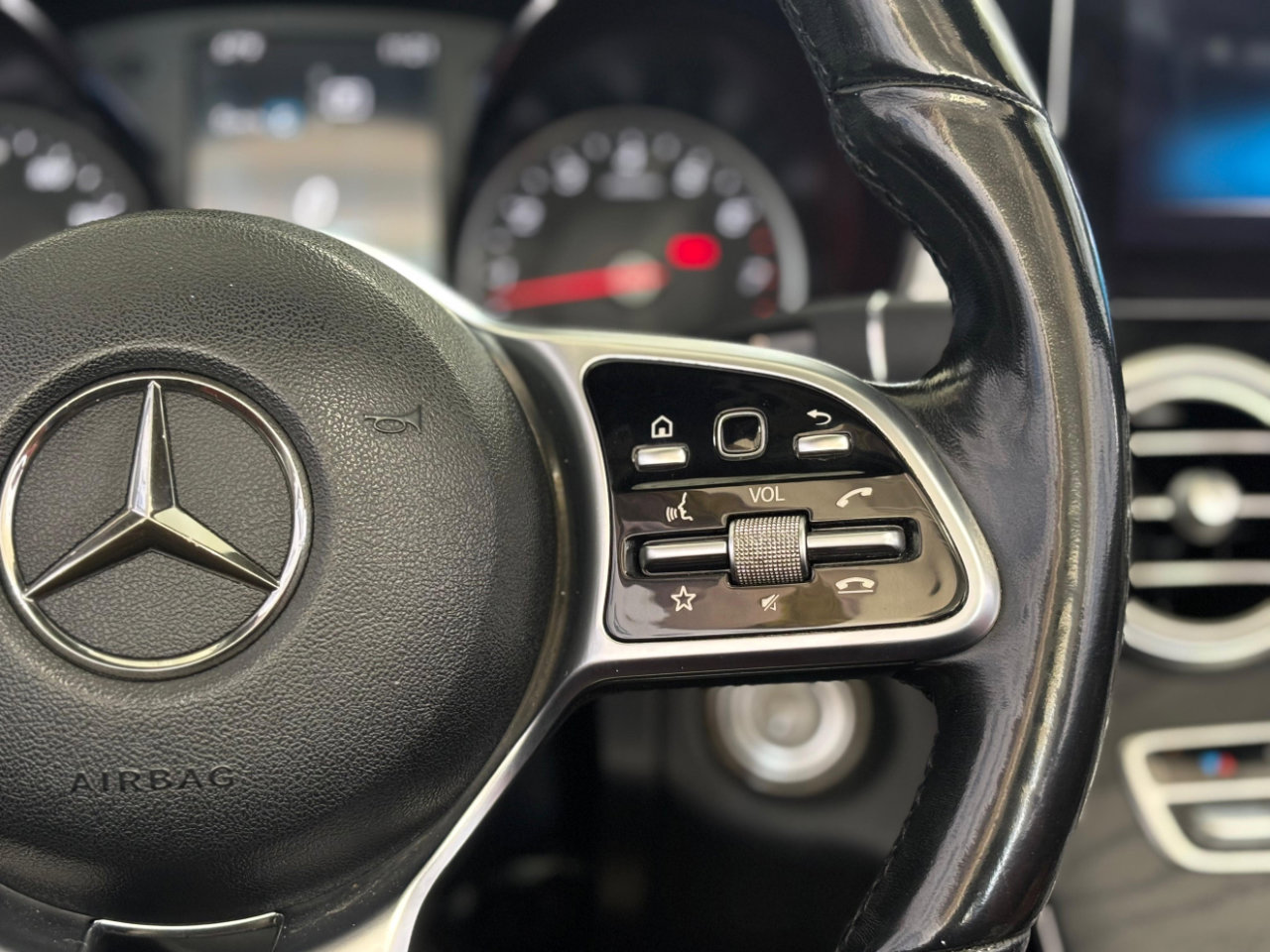 Used 2019 Mercedes-Benz C 300 4MATIC Cabriolet w/ Multimedia Package image 35